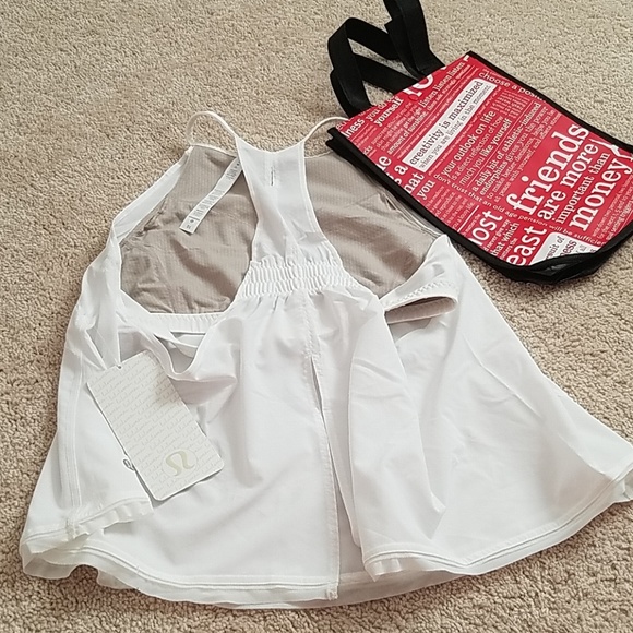Lululemon Free Spirit top - Picture 8 of 8